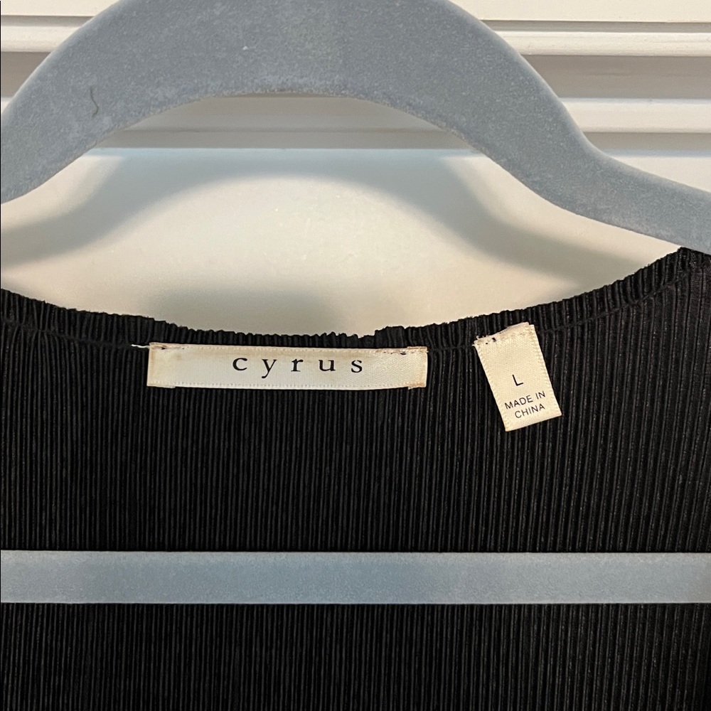 Cyrus Black Ribbed Duster size L - Picture 4 of 5